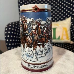 1989 Budweiser collectors holiday beer stein